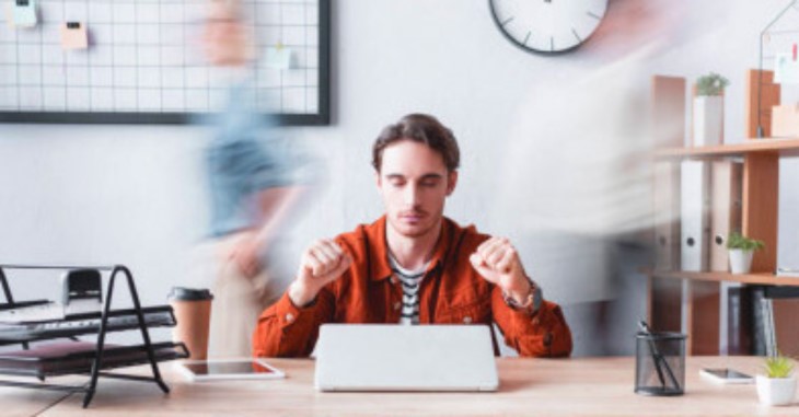  Lorem ipsum dolor sit a met, consectetur